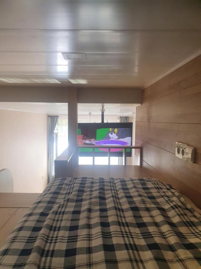 Cool Flat With Own Garden Apartment Jurmala Exterior photo