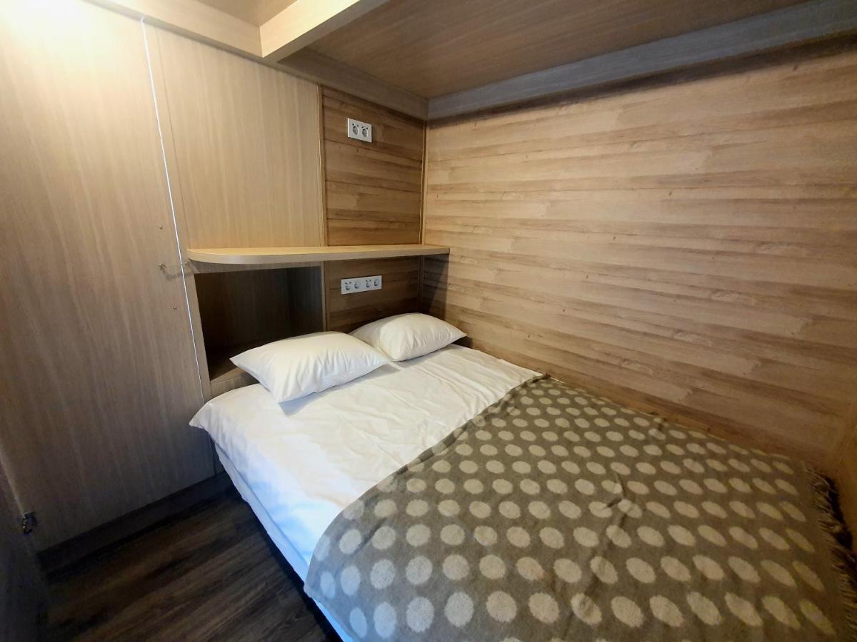 Cool Flat With Own Garden Apartment Jurmala Exterior photo