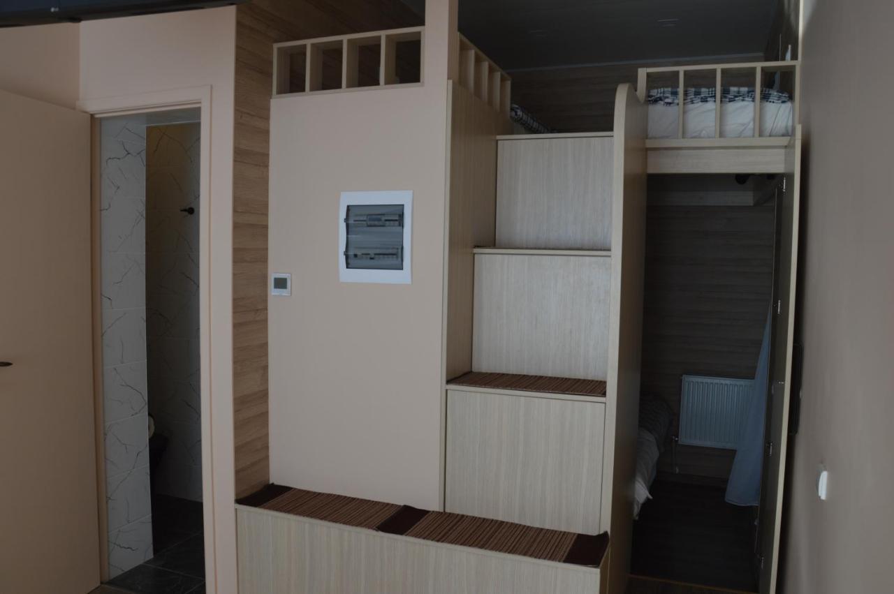 Cool Flat With Own Garden Apartment Jurmala Exterior photo