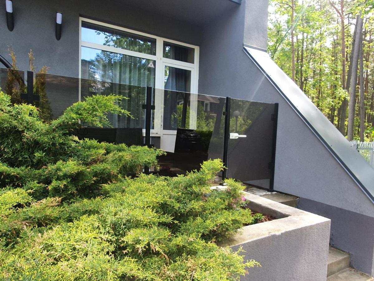 Cool Flat With Own Garden Apartment Jurmala Exterior photo