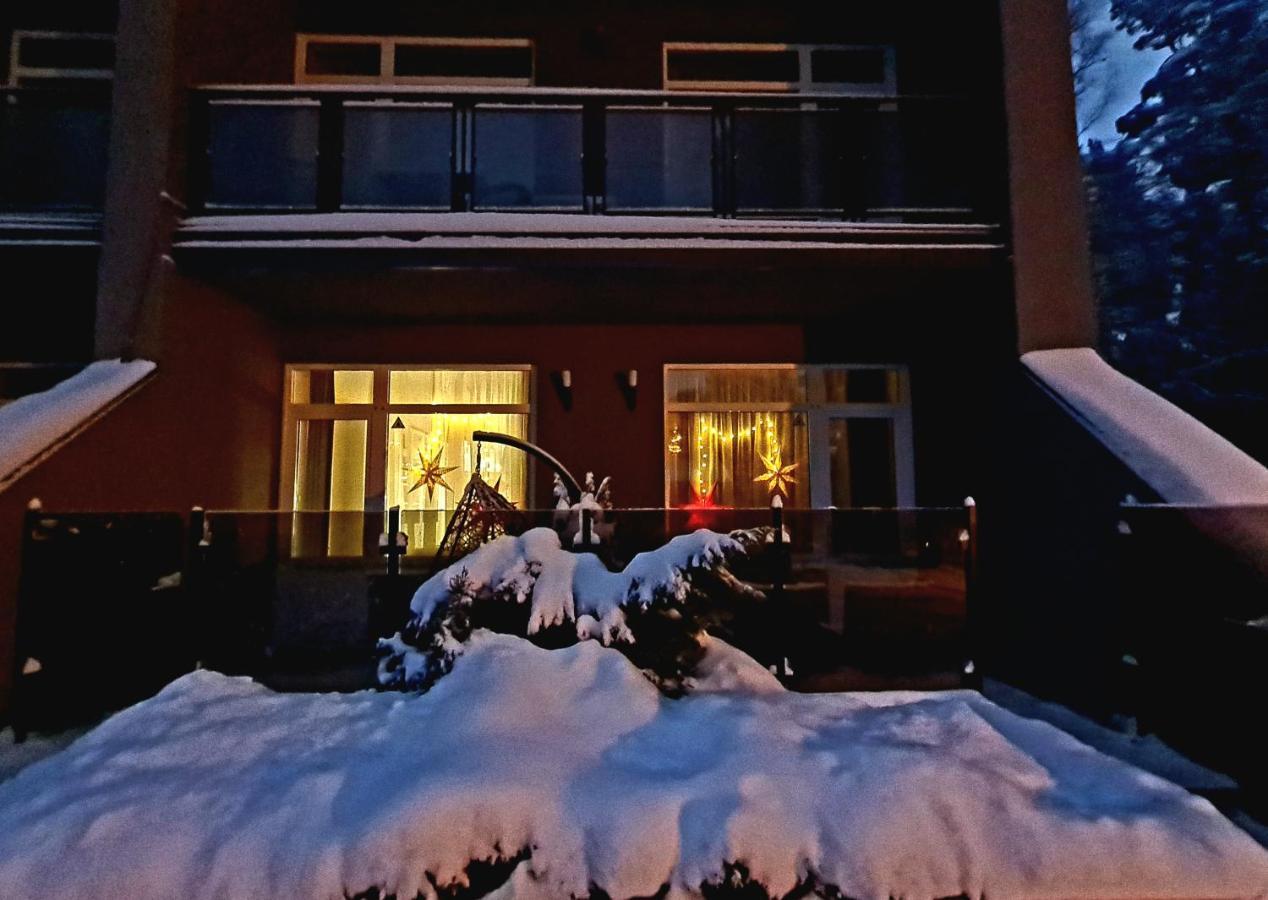 Cool Flat With Own Garden Apartment Jurmala Exterior photo
